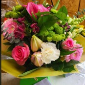 Mixed Handtied